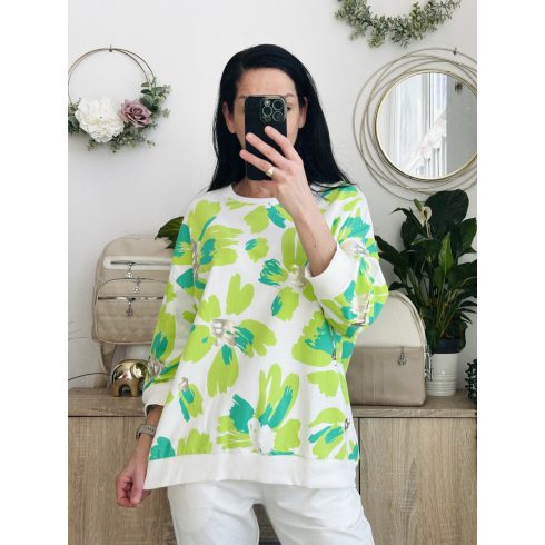 Megi nagyobb fazonú mintás felső, zöld